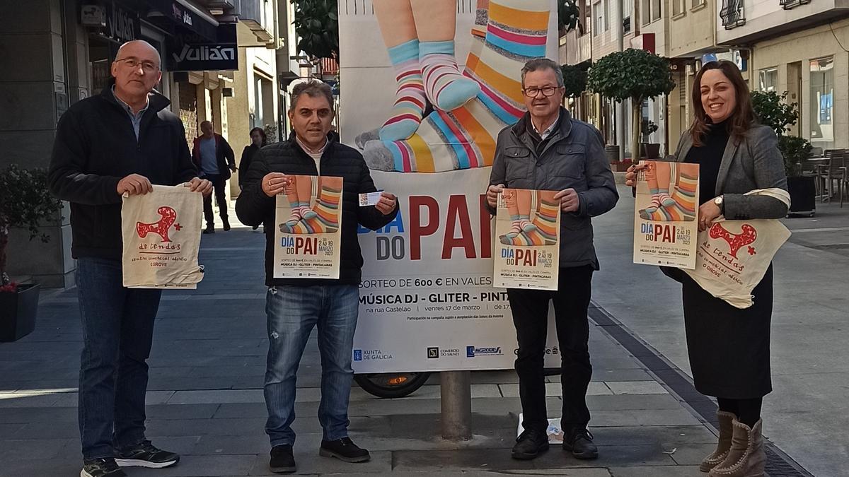 Presentación da campaña do Día do Pai 2023, que este ano repartirá 600 euros en vales de compra.