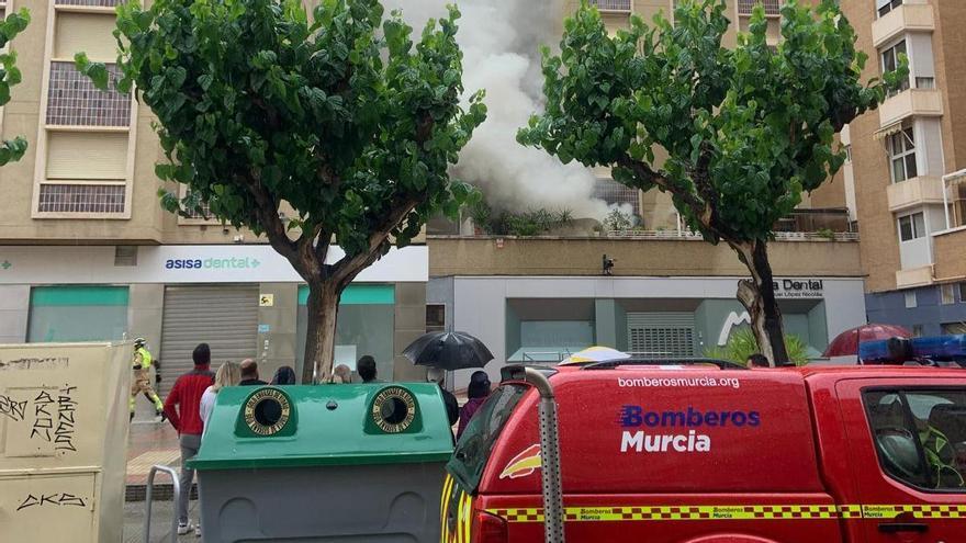 Incendio en el barrio murciano de San Antón