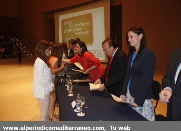 GALERÍA DE FOTOS - Entrega de los Premios Extraordinarios al Rendimiento Académico