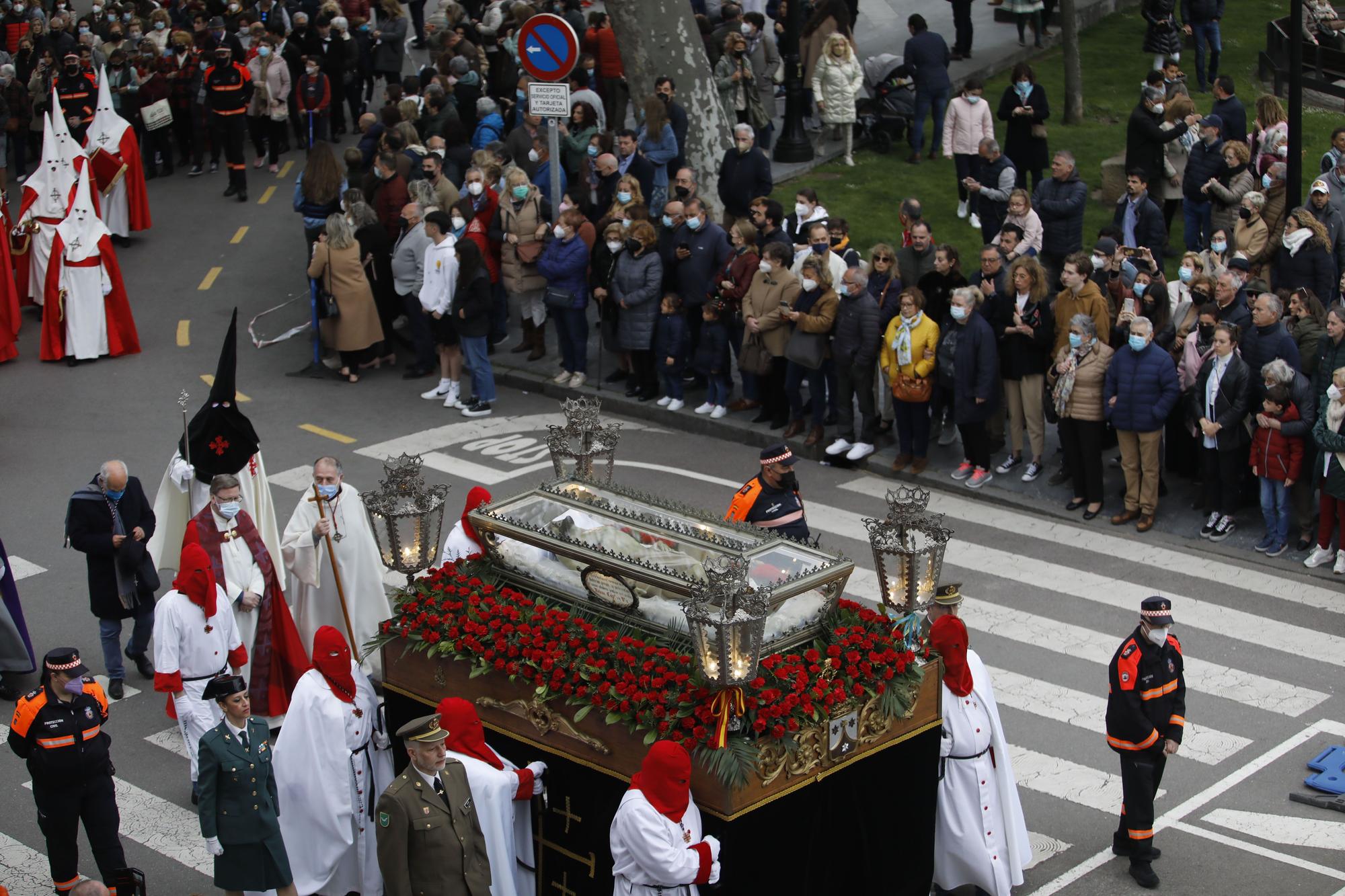 En imágenes: La procesión del Viernes Santo en Gijón