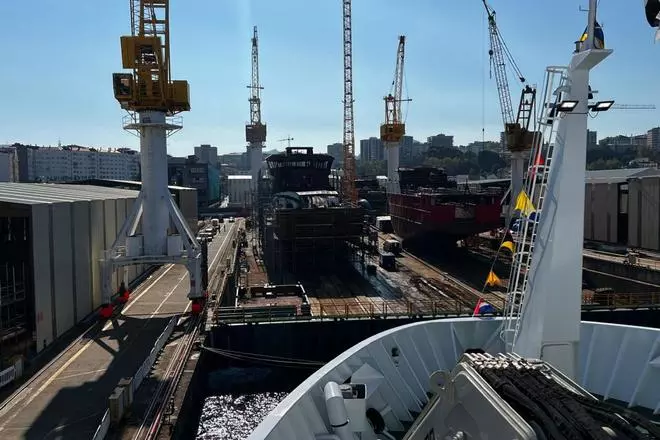 El naval supera la quiebra de Barreras y recupera plantilla con un contrato cada dos días