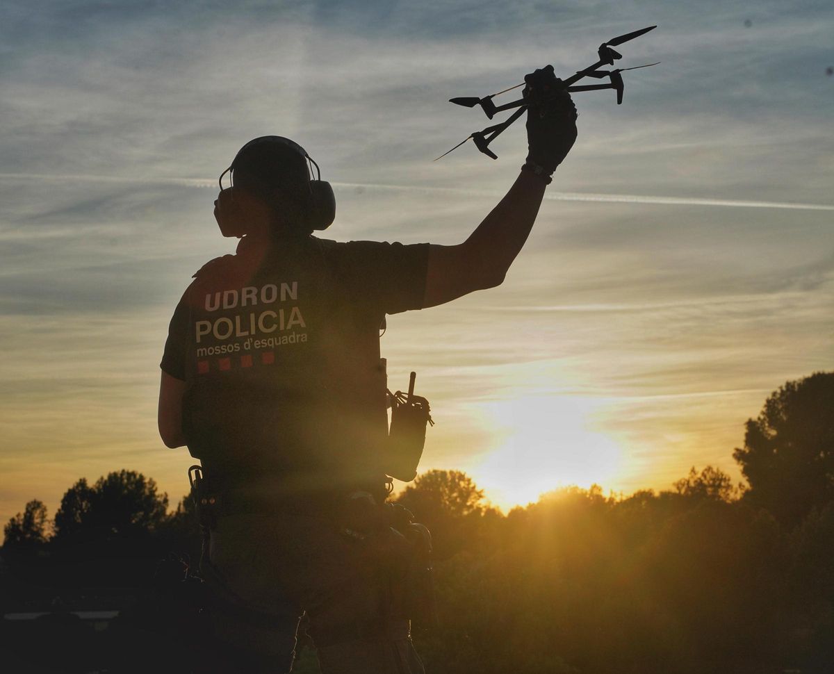 Imagen de la unidad de dronos de los Mossos