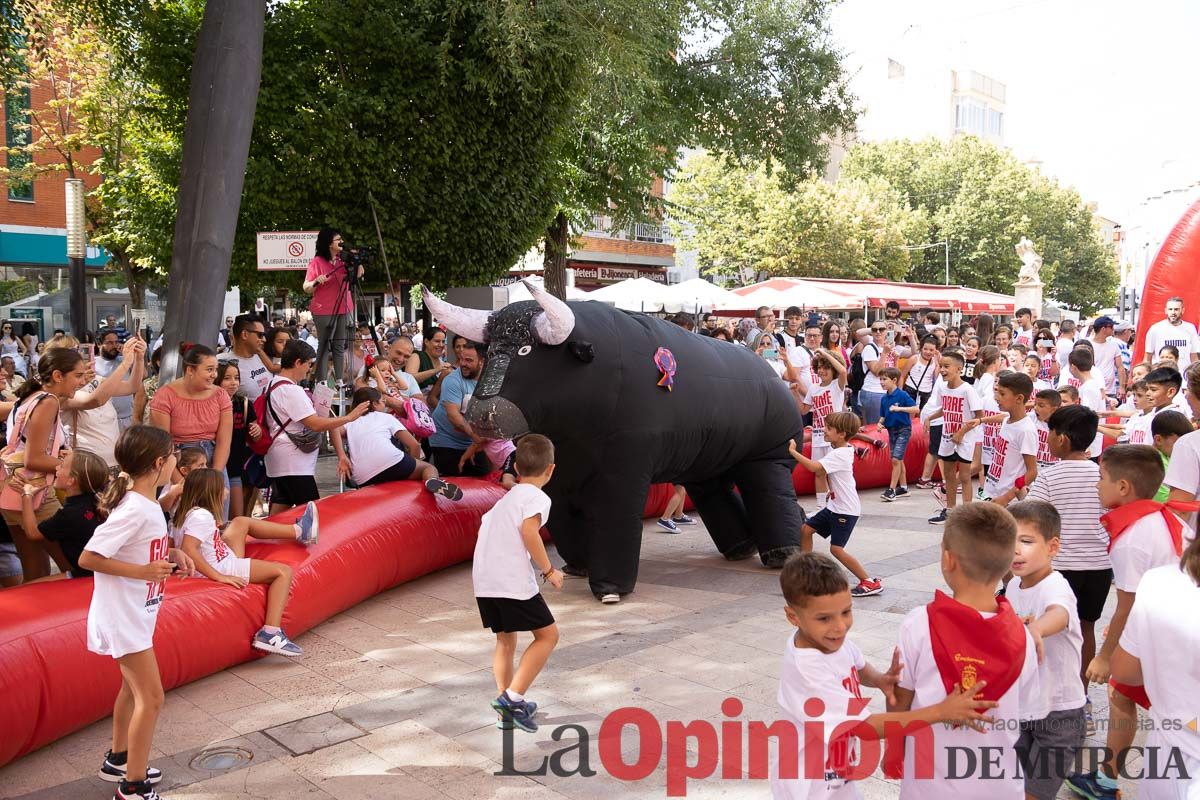 Chupinazo y encierro chico en Calasparra