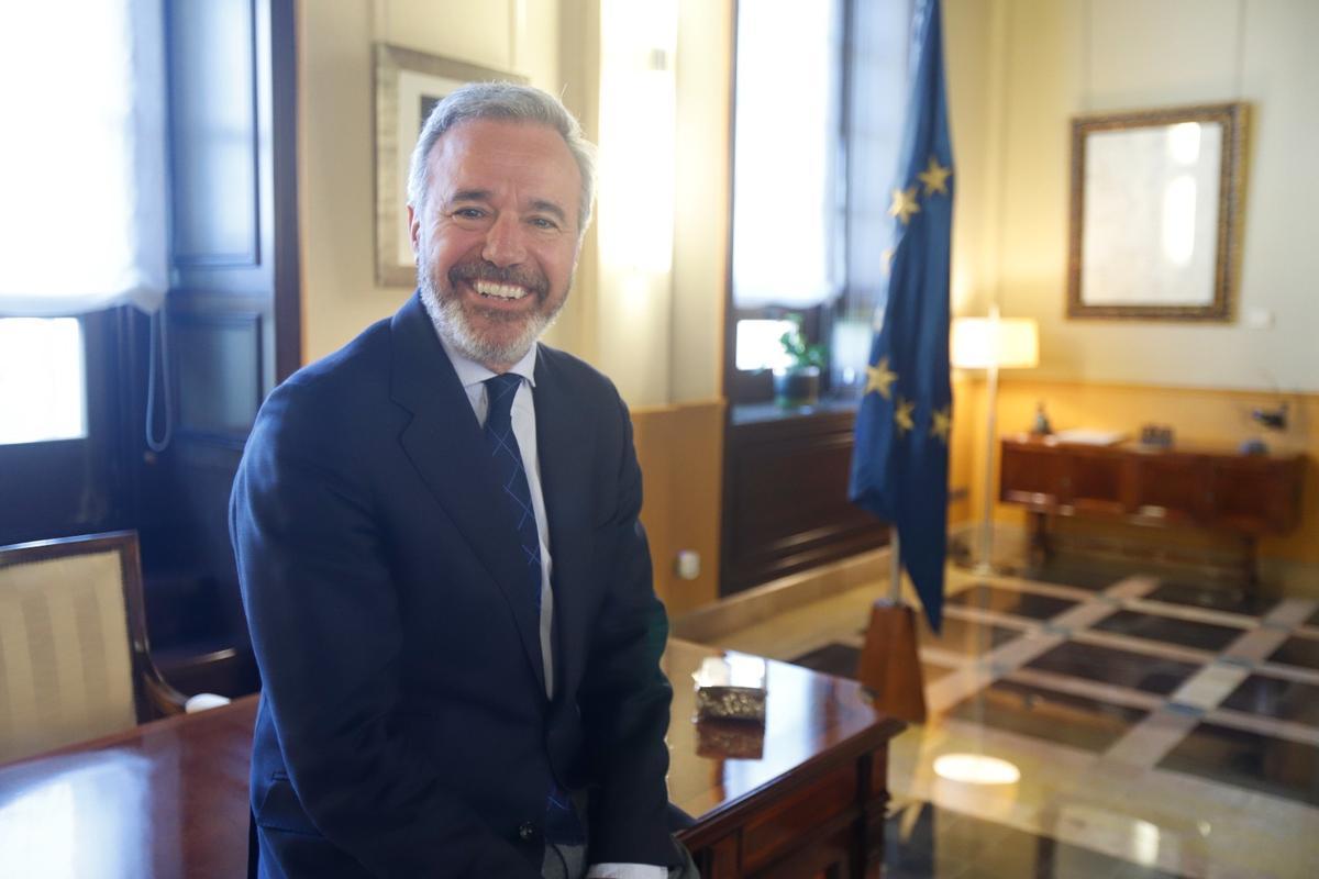 El presidente Jorge Azcón momentos antes de la entrevista con El PERIÓDICO.