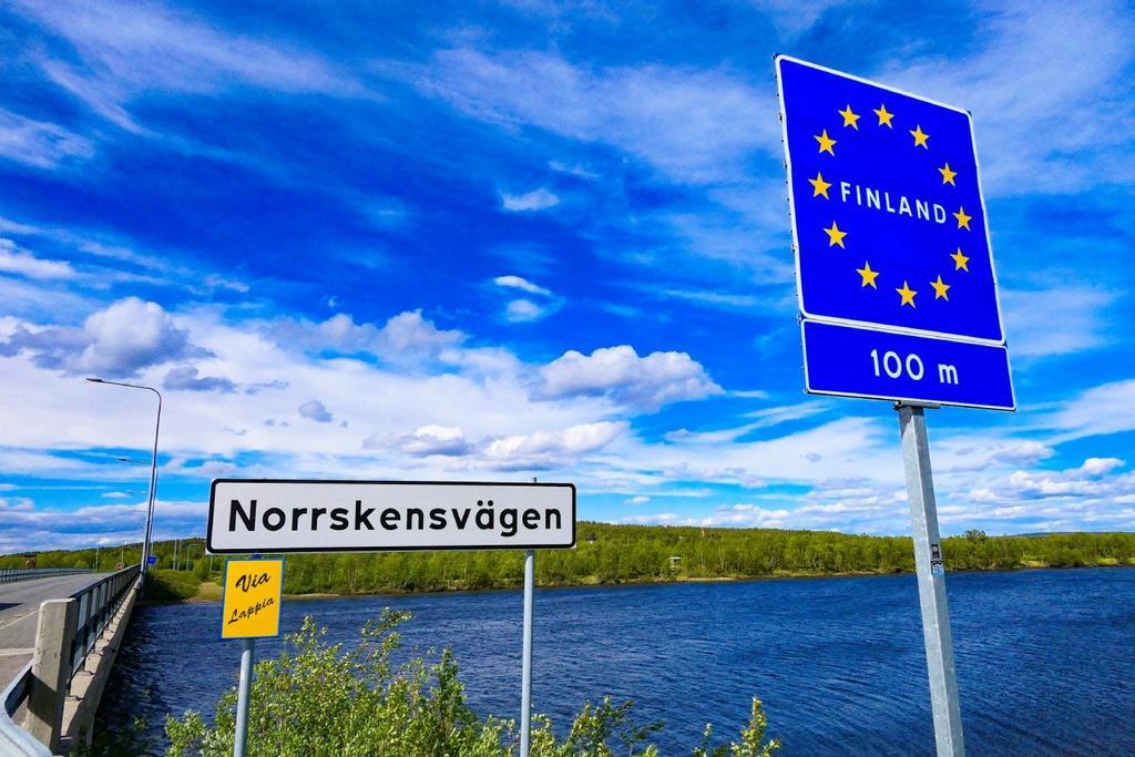 Frontera entre Suecia y Finlandia en Karesuando