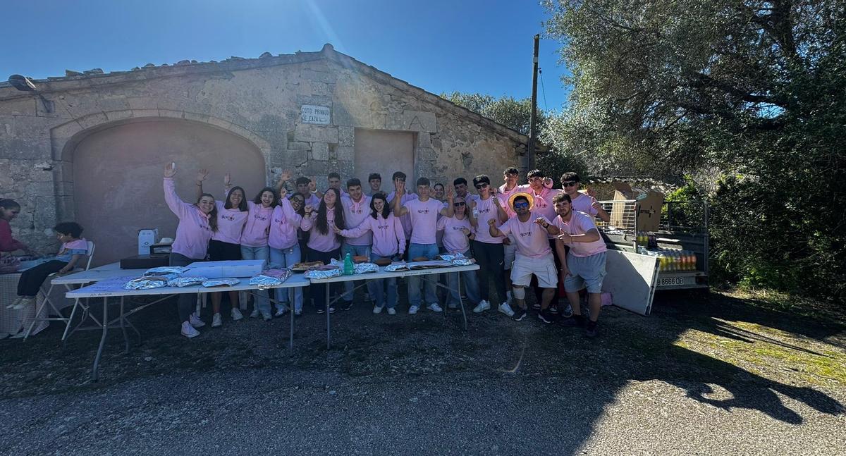 Algaida celebra el martes de Pascua en Castellitx.