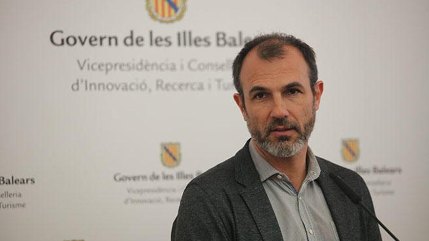 El BOIB publica el cese de Barceló mientras PSIB y Més negocian su relevo