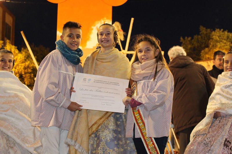 Entrega de los certificados de la Unesco a las Fallas infantiles