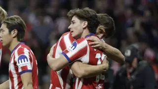 Julián Álvarez se reconcilia con el Metropolitano