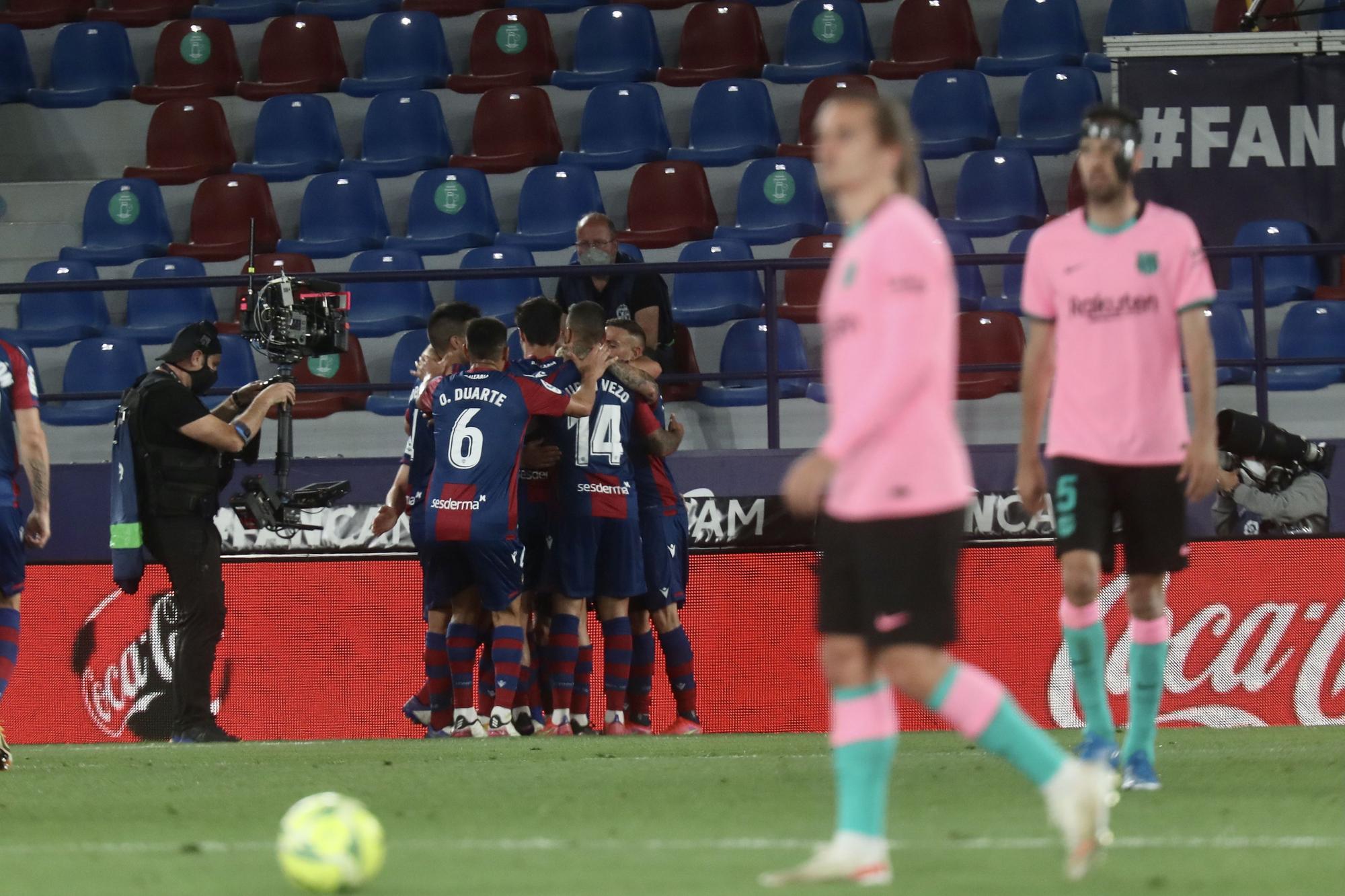 Las imágenes del empate entre el Levante y Barcelona en el Ciutat de València