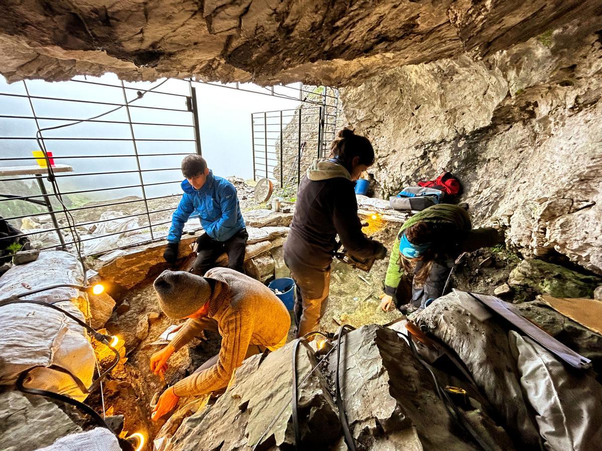 Descobert a la Vall de Núria el jaciment prehistòric d’alta muntanya més important documentat al Pirineu: «Podria haver estat un campament miner»