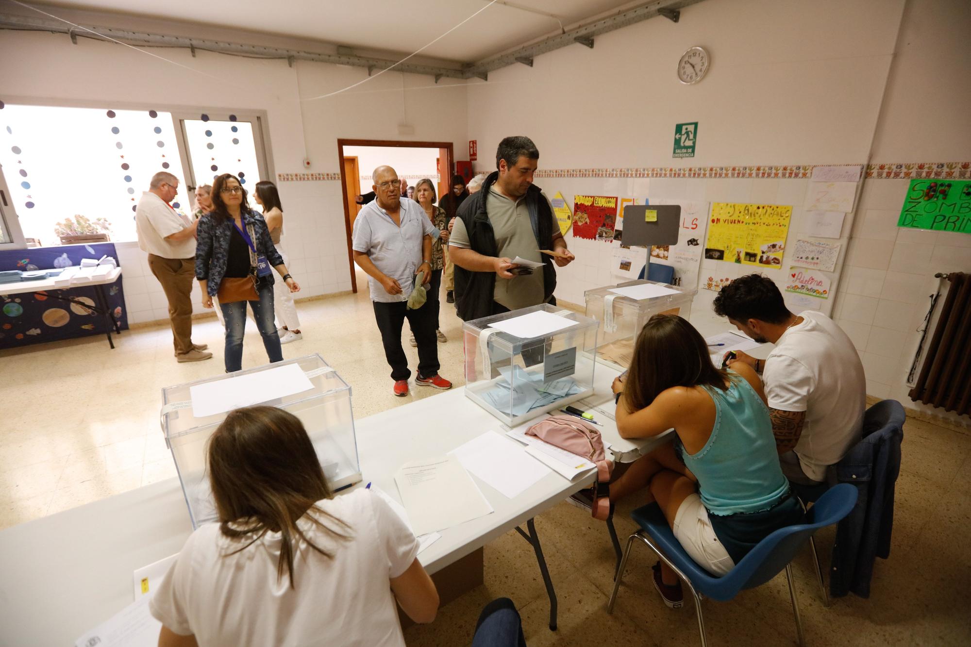 Todas las imágenes de la jornada de elecciones en Ibiza y Formentera