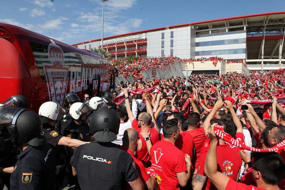 Ambiente en Nueva Condomina antes del partido