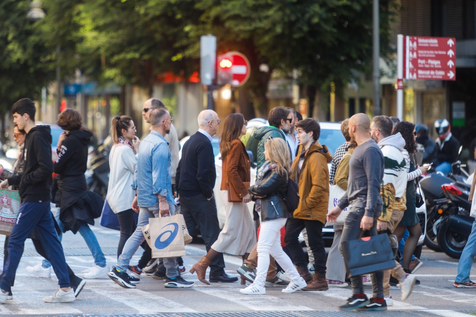 València, a rebosar con las compras de última hora