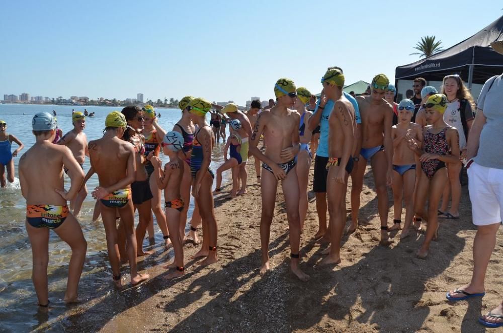 Más de 200 participantes 'se mojan' por la esclerósis múltiple en Playa Paraíso