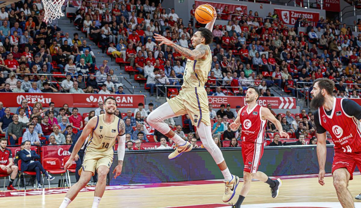 El Barça més feble tanca una ratxa negra de derrotes a Saragossa