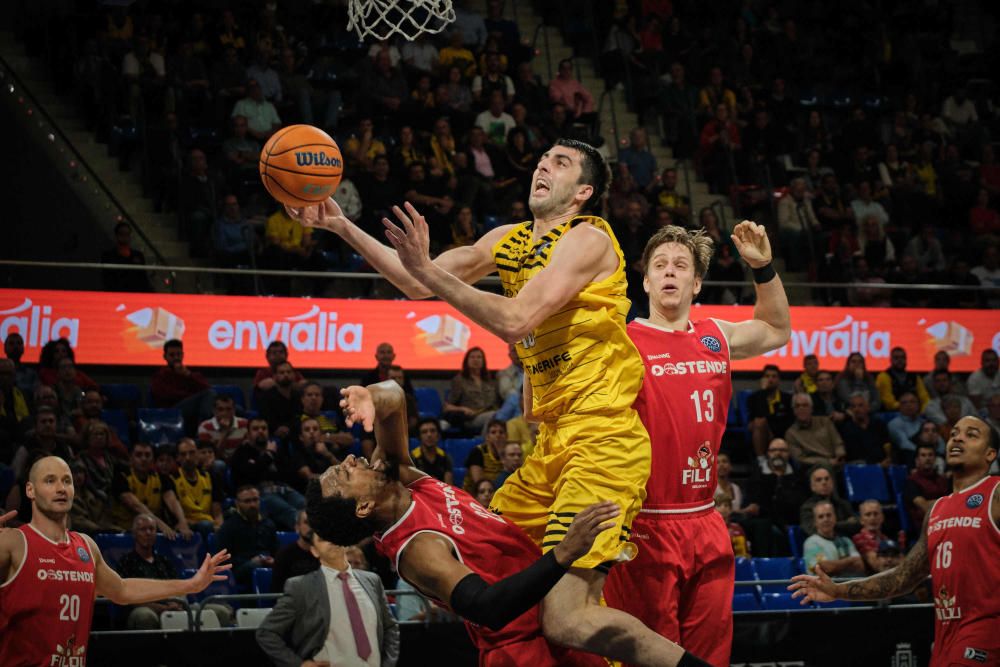 Partido Iberostar Tenerife - Filou Oostende octavos de final de la Basketball Champions League  | 03/03/2020 | Fotógrafo: Andrés Gutiérrez Taberne