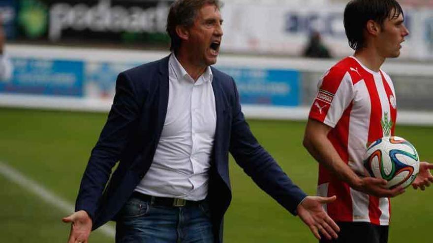 Balta y Álvaro de la Iglesia, durante un partido de Liga.