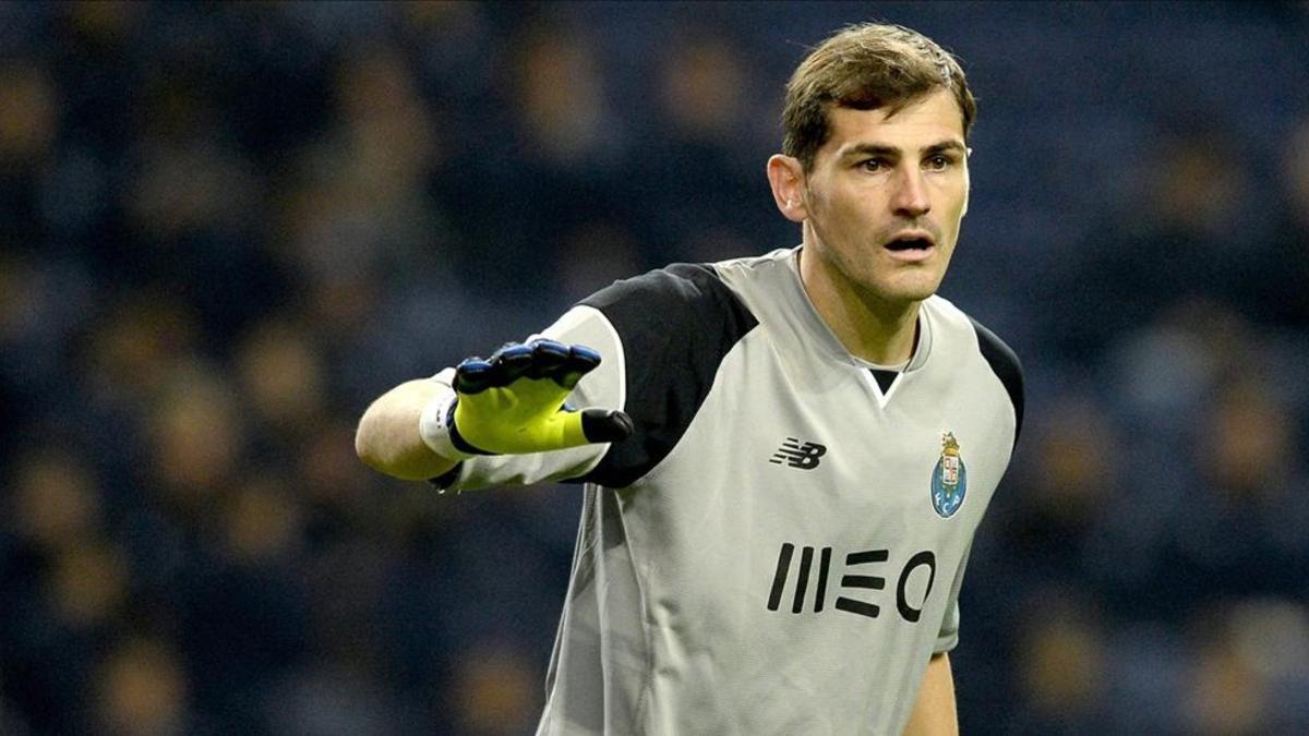 Iker Casillas vuelve a ser feliz en el Porto