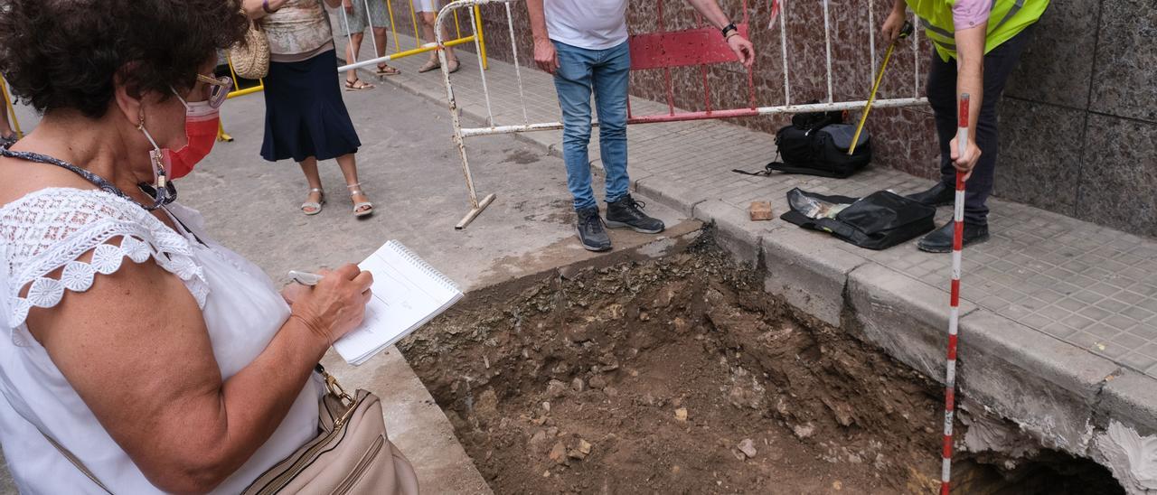 Descubren una entrada desconocida en el mayor refugio antiaéreo de Novelda