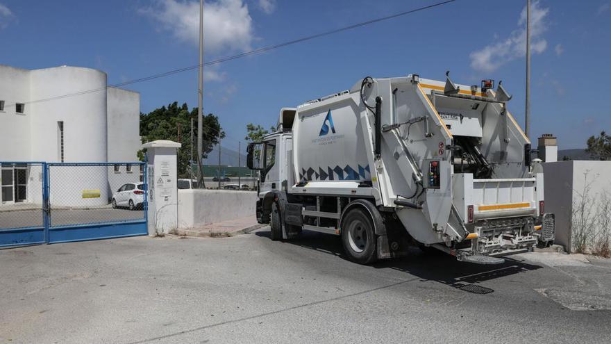 Sant Antoni abre expediente a la contrata de recogida de basuras