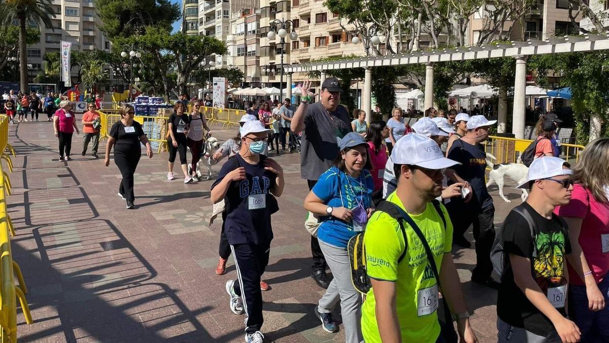 Carrera solidaria con fines sociales celebrada en Alzira