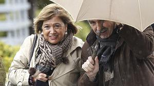 Els pares d’Iker Casillas visiten la clínica Ruber de Madrid per estar amb Sara Carbonero i el fill que la periodista acaba de tenir amb el porter del Reial Madrid.