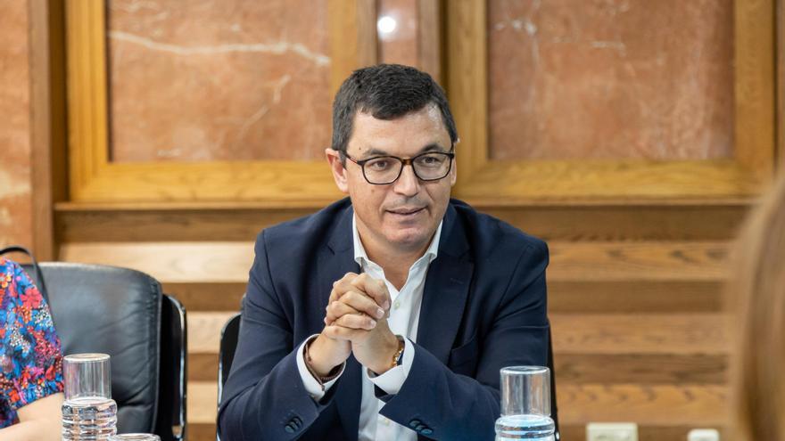 El Gobierno de Canarias acude al Constitucional para exigir el traspaso pleno de las competencias en Costas
