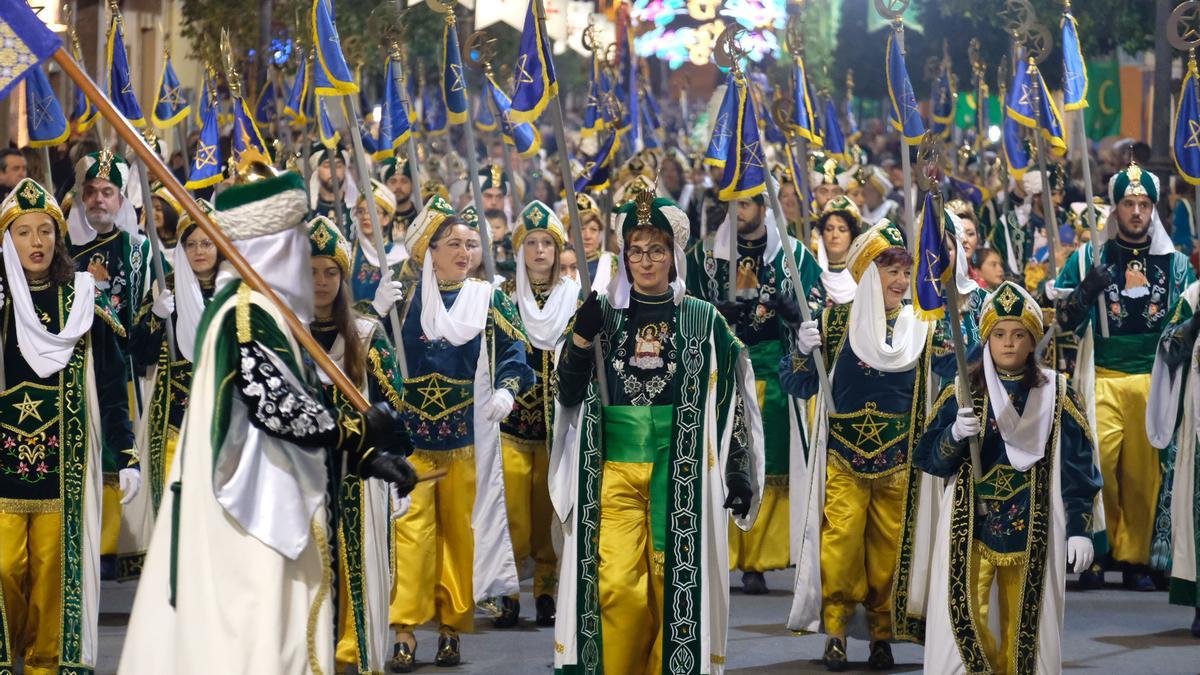 La comparsa Árabes-Emires en el desfile del día de San Blas del 3 de febrero de 2020.