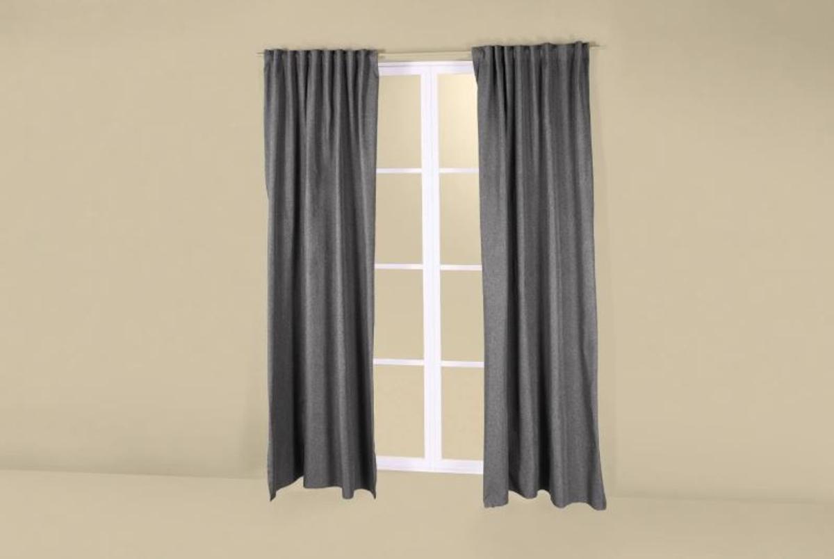 Mañana se esperan colas kilométricas en Lidl para conseguir el juego de cortinas opaco para el verano que evita que entre el calor y descansemos mejor: 2 piezas y de tejido suave