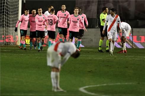 El Barça celebra uno de los dos goles ante el Rayo Vallecano