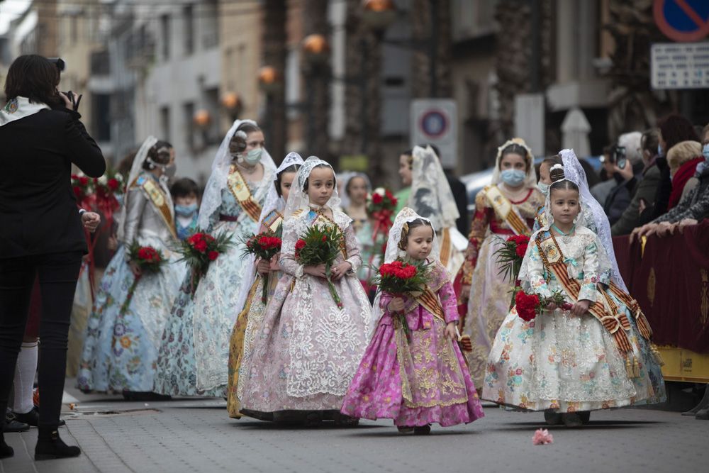 Las imágenes de la ofrenda en Sagunt.