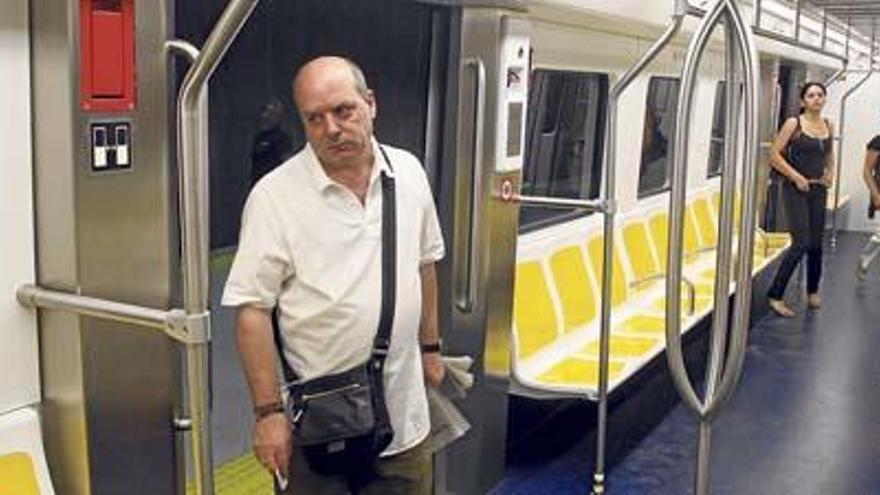 Ein bisschen voller als auf dem Archivbild ist es in der U-Bahn durchaus - aber nur ein bisschen