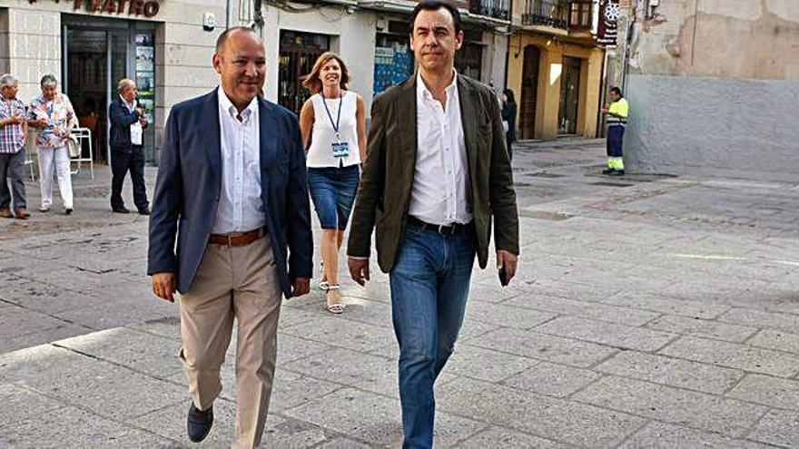 Maíllo, Barrios y San Damián, candidatos al Senado.