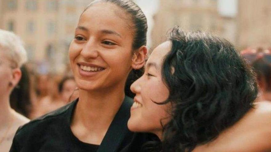 Crítica de 'La hija pequeña': portentosa interpretación de la debutante Nadia Pelliti en una película sobre la identidad sexual y cultural