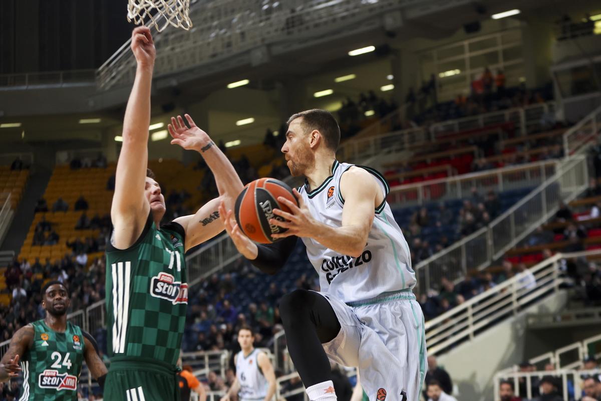 Víctor Claver, uno de los jugadores más destacados del Valencia BC en Grecia