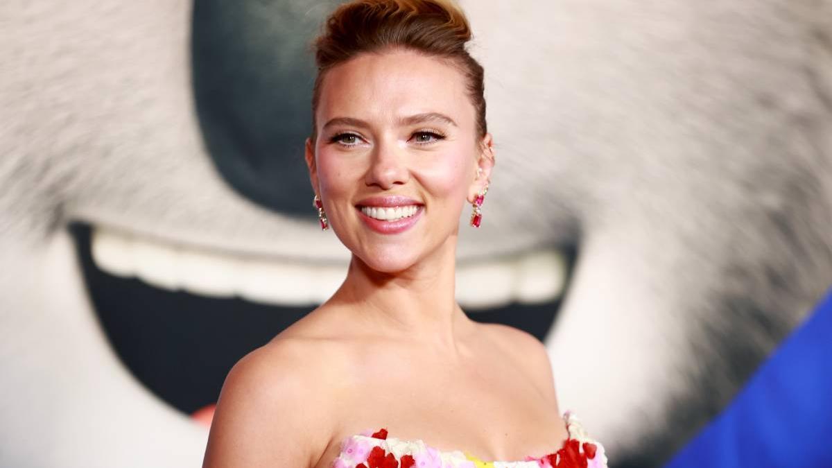 Scarlett Johansson en el estreno de 'Canta 2'
