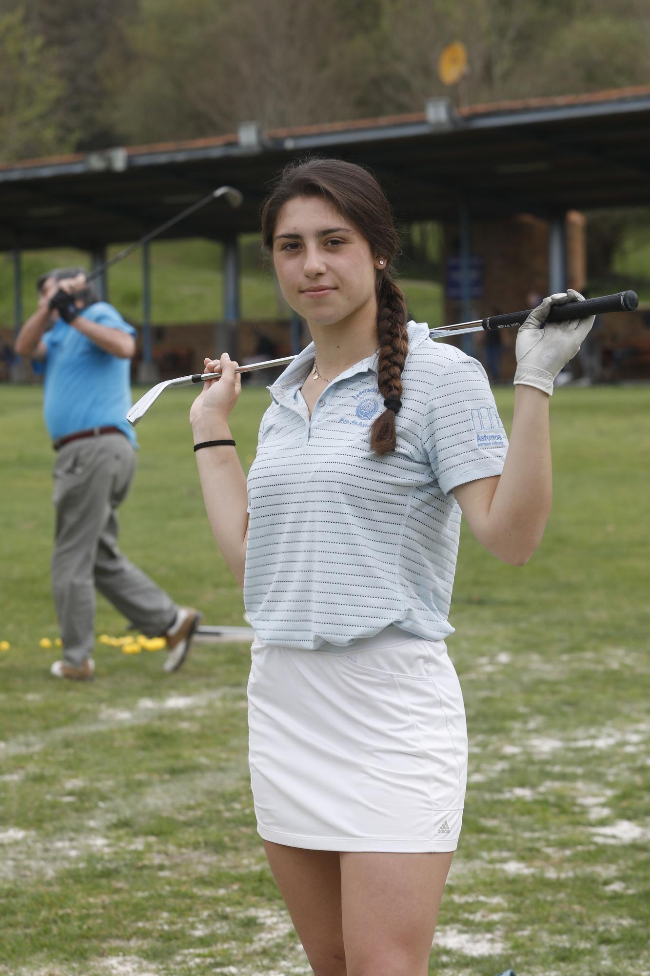 Marta Cervero, la joven golfista ovetense