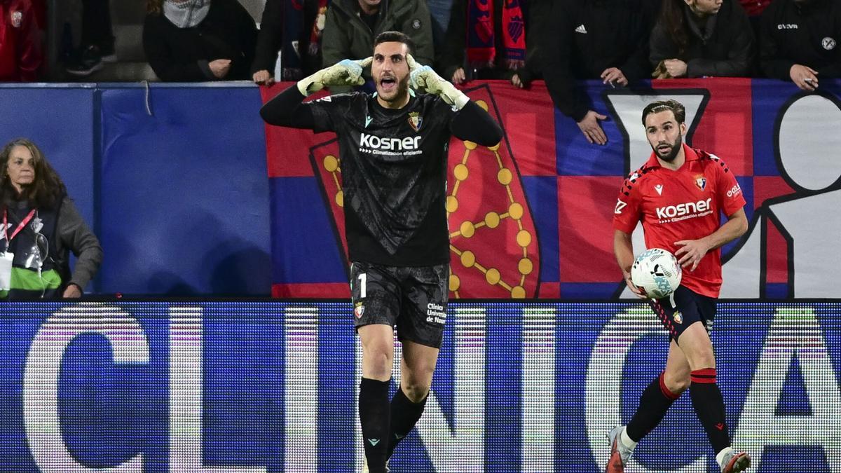 El portero de Osasuna Sergio Herrera, durante el partido contra el Celta.