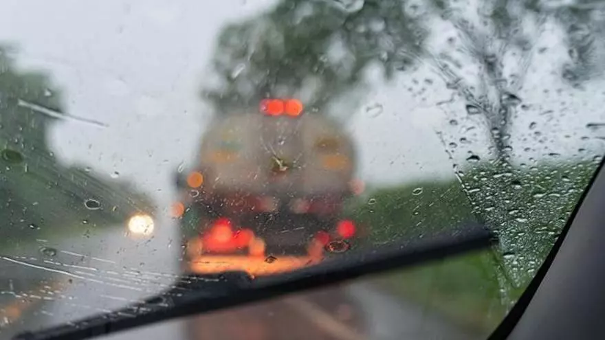 Esta es la forma más efectiva de desempañar los cristales de tu coche