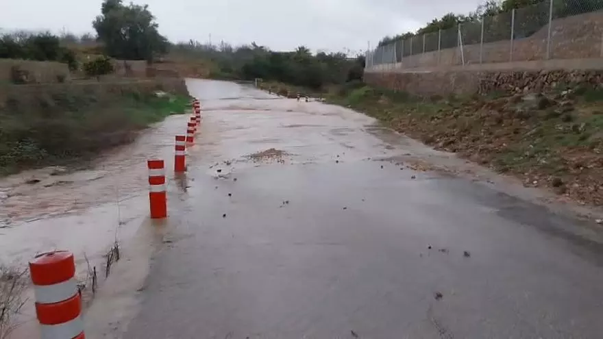 Así baja el barranco de la Murta en Valencia por el badén del cementerio
