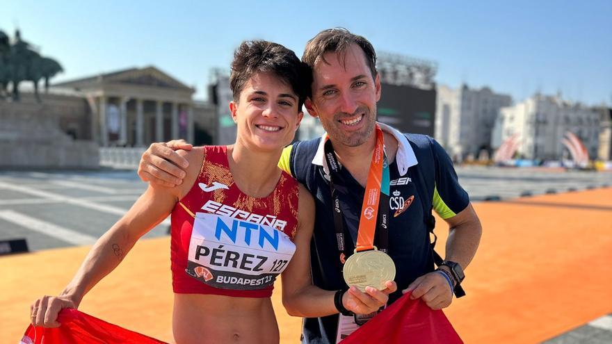 La bicampeona del mundo de marcha, María Pérez, Turista de Honor de Nerja 2023