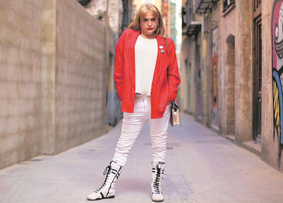 May Chordá posa en una calle del barrio de la Seu de València, la pasada semana.