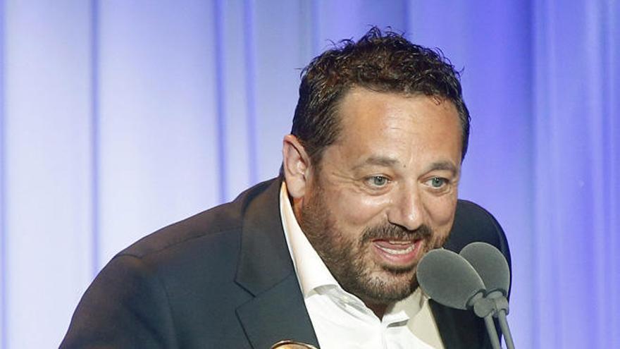 El actor Pepón Nieto durante su intervención tras recibir el Premio Max de las Artes Escénicas 2015, en la categoría de Mejor actor de reparto, durante la ceremonia de entrega de los galardones, celebrada hoy en Barcelona.