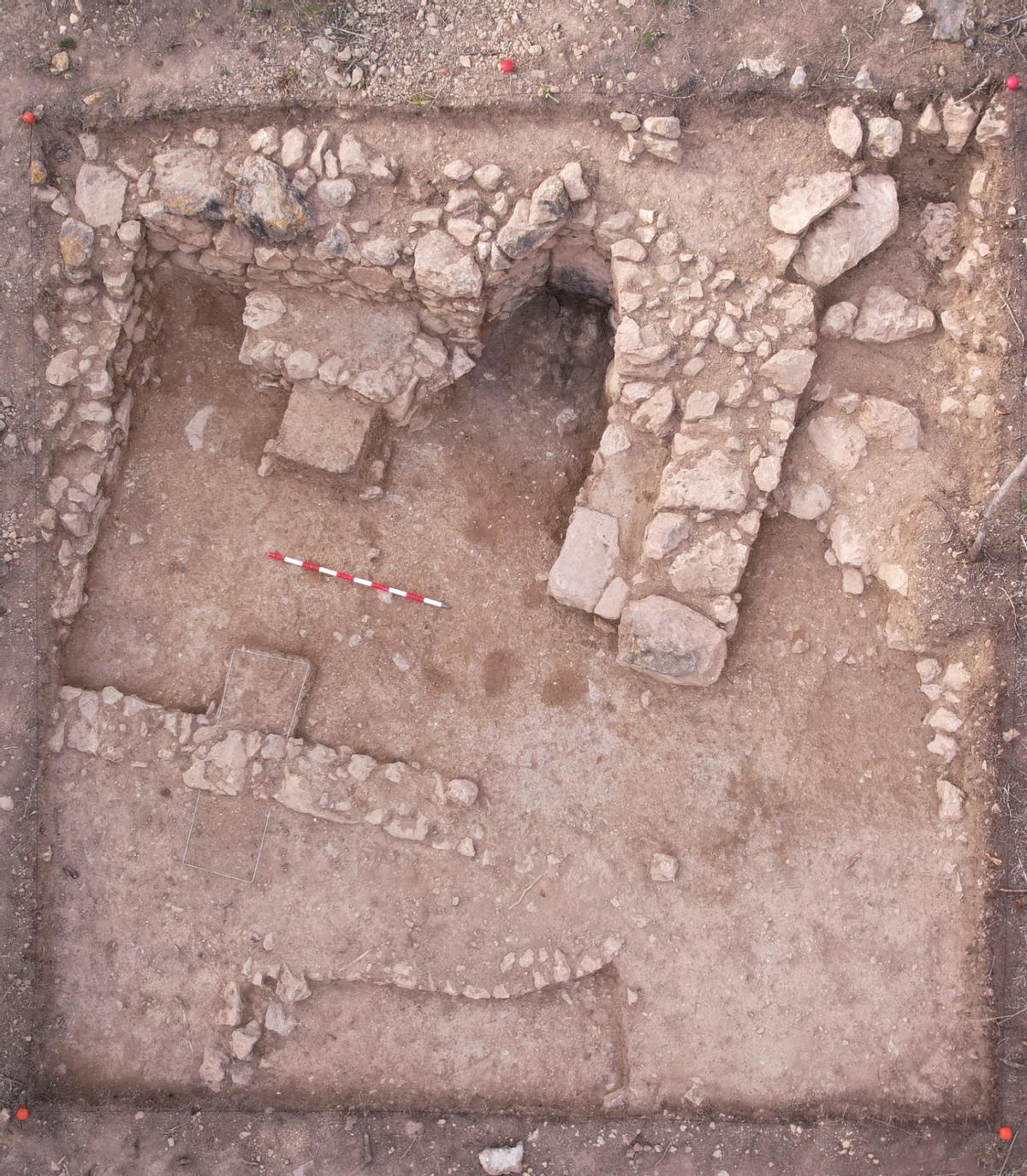 El primer yacimiento islámico de Cabrera, descubierto bajo una barraca de soldados de Napoleón