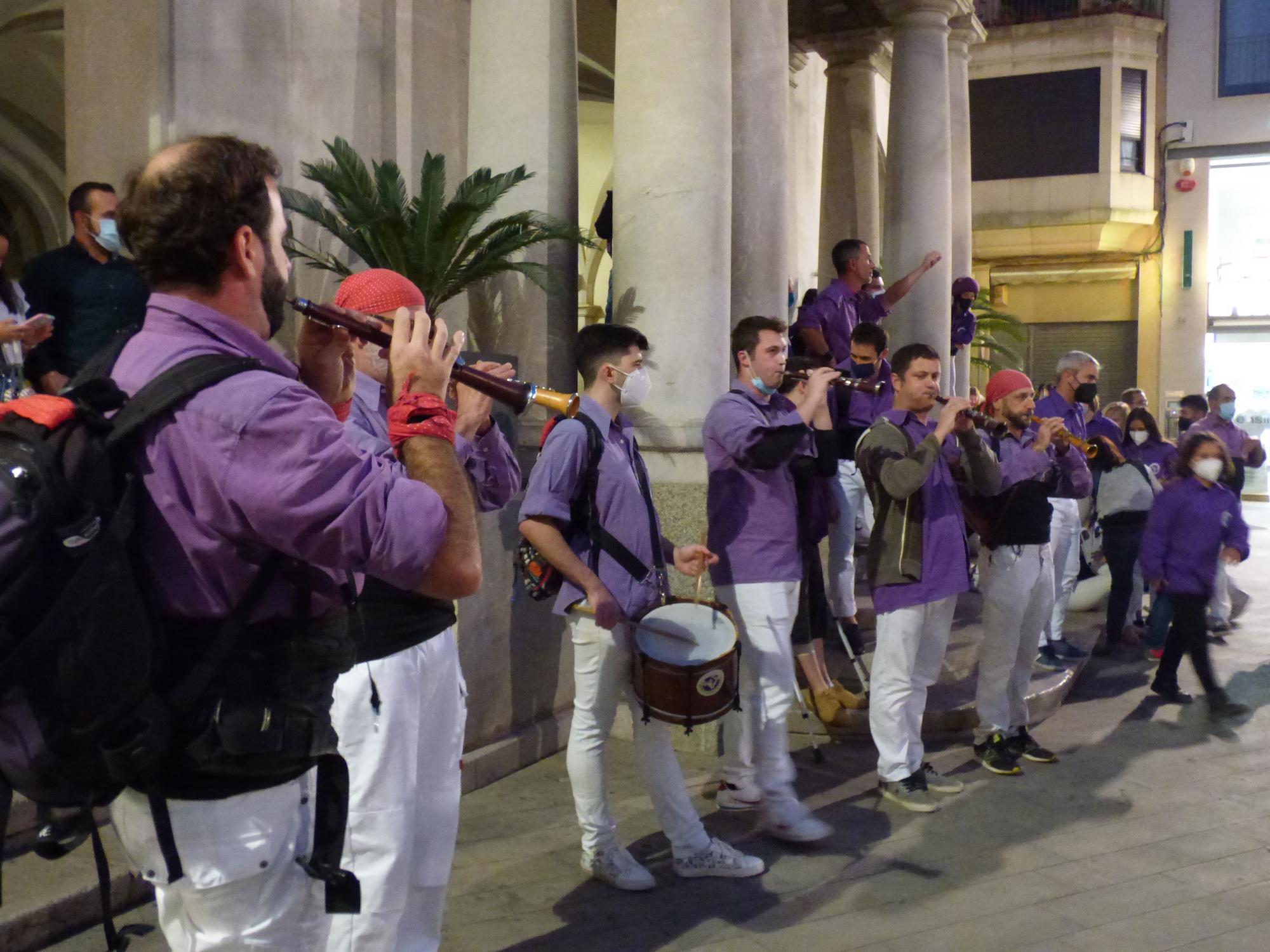 La Colla Castellera de Figueres torna a la plaça de l’Ajuntament després d’un any i mig