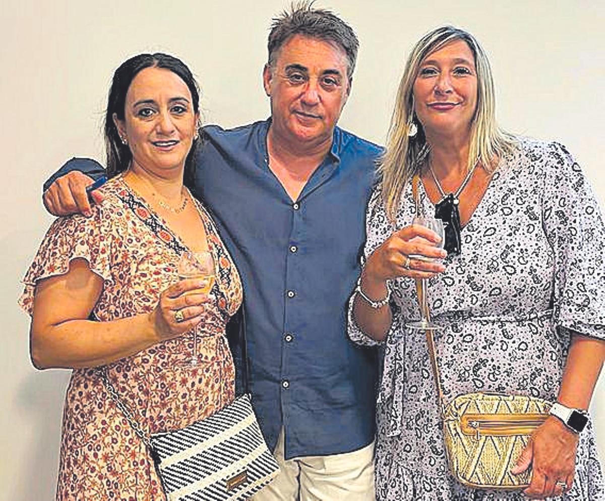 Cristina Ciello, Esteban Revert y Valeria Dorado.