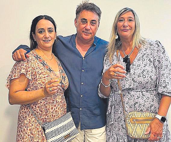 Cristina Ciello, Esteban Revert y Valeria Dorado.