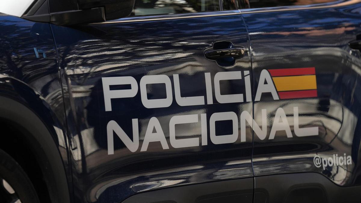 Archivo - Un coche de la Policía Nacional.