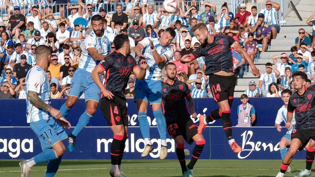 El Málaga CF se impuso al Huesca en La Rosaleda.